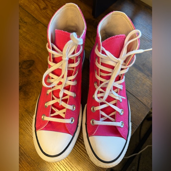 Converse Chuck Taylor Platform Sneakers - Picture 3 of 9